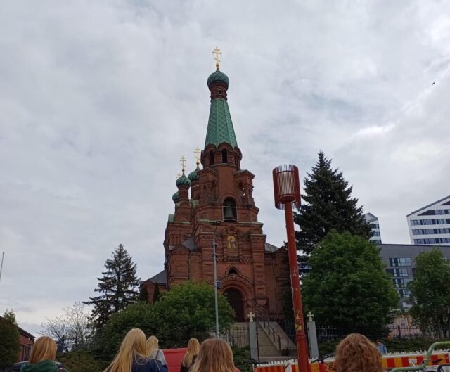 UE2 -ryhmä vieraili ortodoksikirkossa, lukuvuoden viimeinen vierailu. ⛪🌿#tyktre