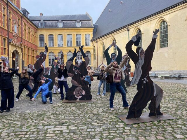 Oltiin torstaina vierailemassa Lillessä, jossa kävimme modernin taiteen näyttelyissä, kävimme Notre-dame katedraalissa ja kukin nautimme vapaa-ajasta omalla tavallamme. Oli se sitten shoppailua, ruokien maistelua tai museoissa käyntiä. 

Viimeisen päivän aamu kului lyhyiden videoiden kuvaamisen ja palautteen antamisen parissa. Vidoissa kerroimme reissun kokemuksista ja havainnoista, sekä eroista ranskalaisten ja suomalaisten välillä. Sitten saimme kiipeillä koulun kiipeilyseinällä, jonka jälkeen näimme upean liskospektaakkelin. Illalla menimme keilaamaan ja pelaamaan lasersotaa ranskalaisten nuorten kanssa ja siirryimme kukin viikonlopun viettoon rankan mutta antoisan viikon jälkeen. #tyktre #tykinternational