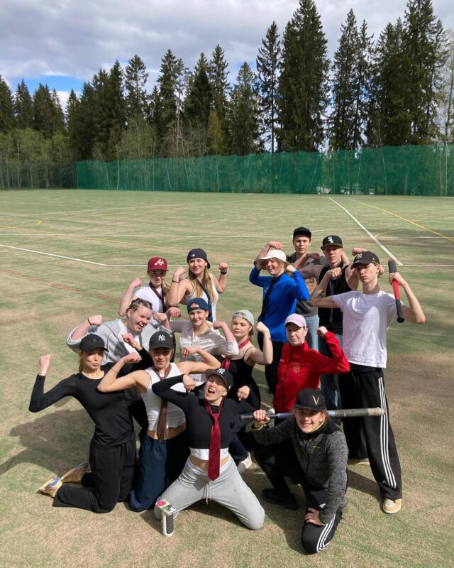 Lukioiden välisessä pesisturnauksessa nämä tyypit tänään pronssille! 🥉Hyvä TYK💪 #tyktre