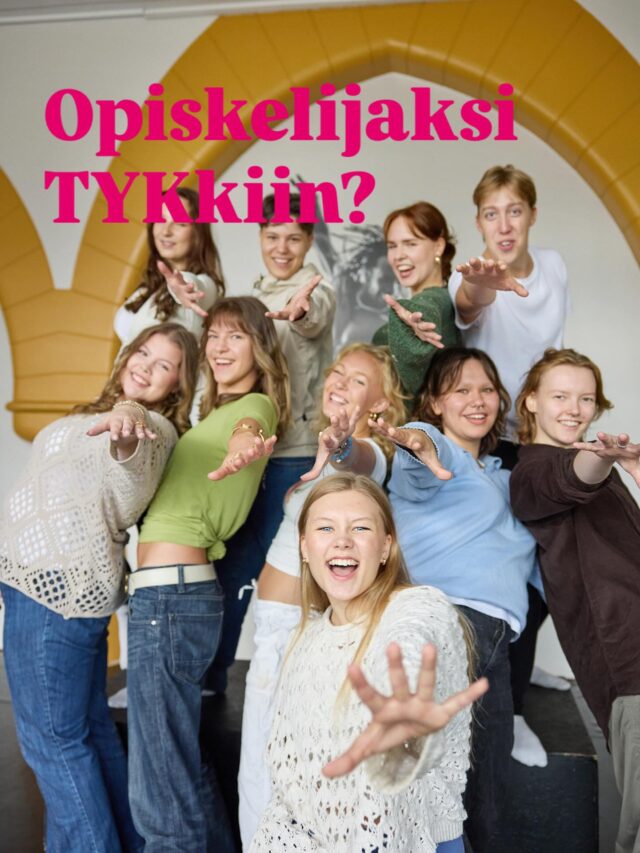 Hei 9-luokkalainen! Haaveiletko lukio-opinnoista Tampereella? TYK tarjoaa opiskelijoille monipuolisia mahdollisuuksia toteuttaa itseään! 
TYKissä saat:

- paperikirjat käyttöösi lähes kaikissa oppiaineissa!
- opiskella laajasti erilaisia luonnontieteitä!
- valita laajasta kielitarjonnasta itseäsi kiinnostavia kieliä! Houkutteleeko esimerkiksi espanjan, ranskan tai venäjän kieli?
- toteuttaa itseäsi ilmaisutaitoaineissa! Kiinnostaisiko teatteri, tanssi, media, maskeeraus tai vaikkapa luova kirjoittaminen? 
- laajan tarjonnan reaaliaineita ja kertauskursseja yo-kirjoituksia varten!
- laadukasta kouluruokaa ja ilmaista aamupalaa!
- ympärillesi kannustavan ja rohkaisevan kouluyhteisön!

Yhteishaku alkaa helmikuussa. Lämpimästi tervetuloa TYKkiin ❤️