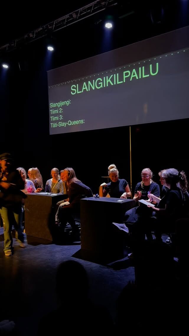 Opettajat oppilaiden sanastokokeessa 👩‍🏫👨‍🏫

Onnea Slangikilpailun voitosta Slangijengi! 🥇🤩

Iso kiitos järjestäjille hauskasta tempauksesta pitkällä välkällä!